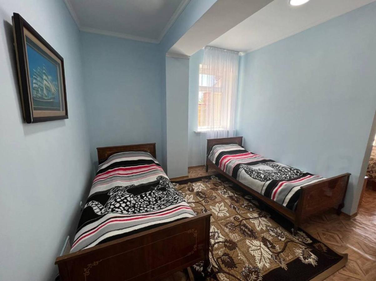 צ'ולפון-אטא Tan Nuru Guest House Гостевой Дом Тан Нуру מראה חיצוני תמונה